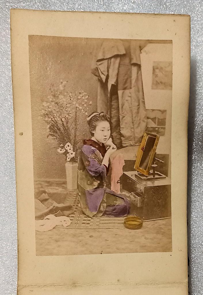 [Japan] Album met 24 foto's van Japanse Vrouwen c.1888, Ophalen of Verzenden