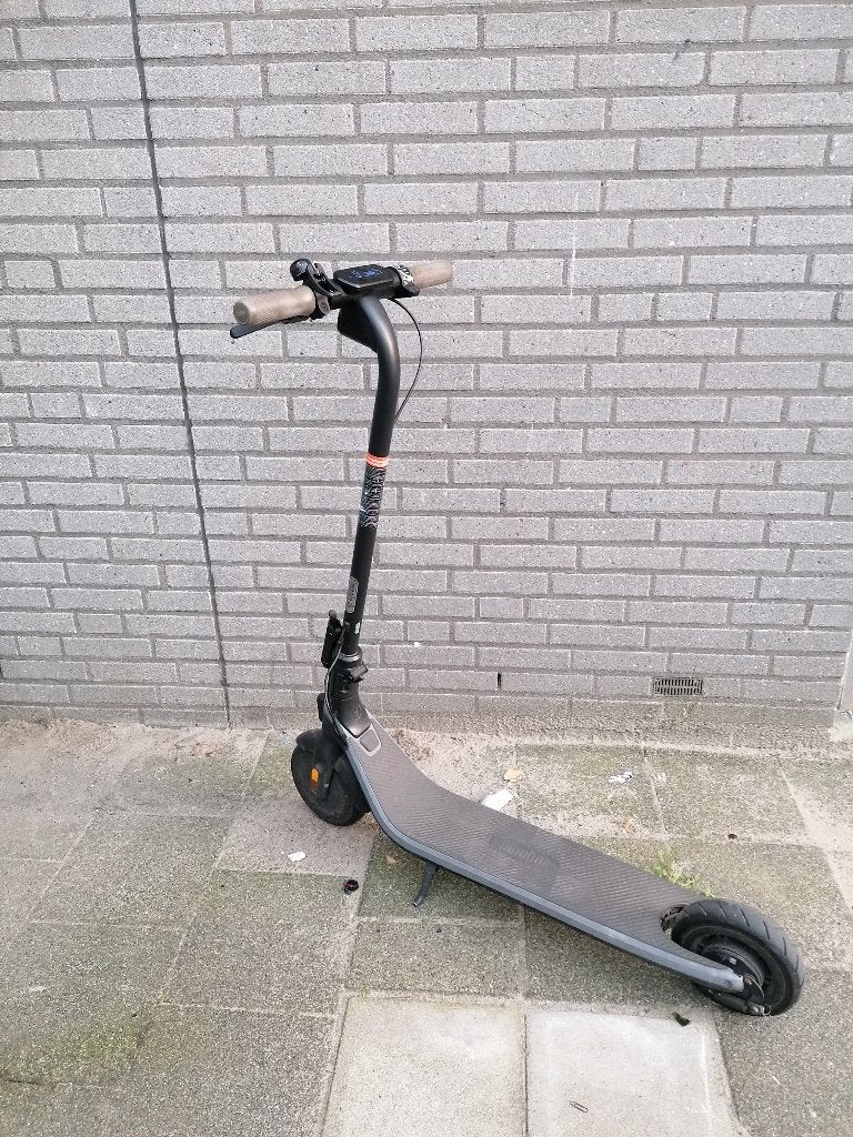 E step - Segway Ninebot E2 E, Fietsen en Brommers, Ophalen, Gebruikt, Elektrische step (E-scooter), Segway Ninebot