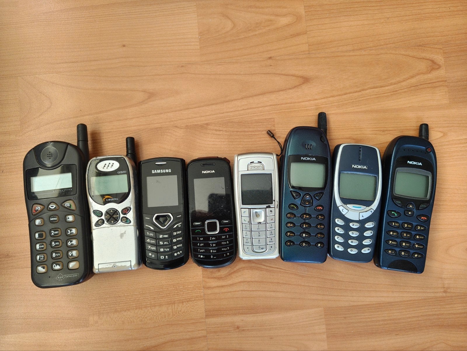 Partij oude mobiele telefoons (Nokia, Samsung, Motorola), Ophalen, Gebruikt, Geen camera, Klassiek of Candybar