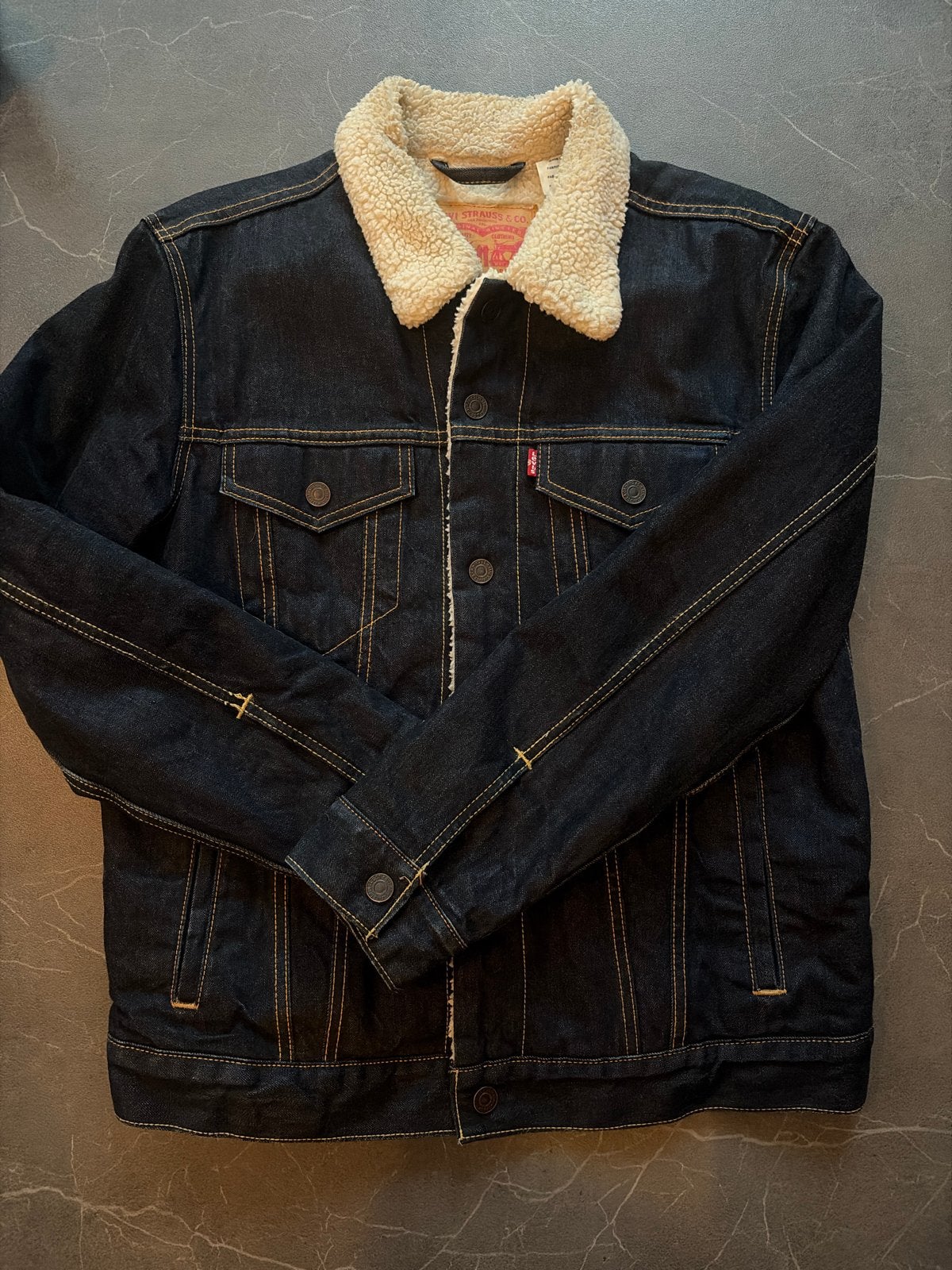 Levi's Sherpa Trucker Jacket - Maat M, Ophalen of Verzenden, Zo goed als nieuw, Maat 48/50 (M), Blauw