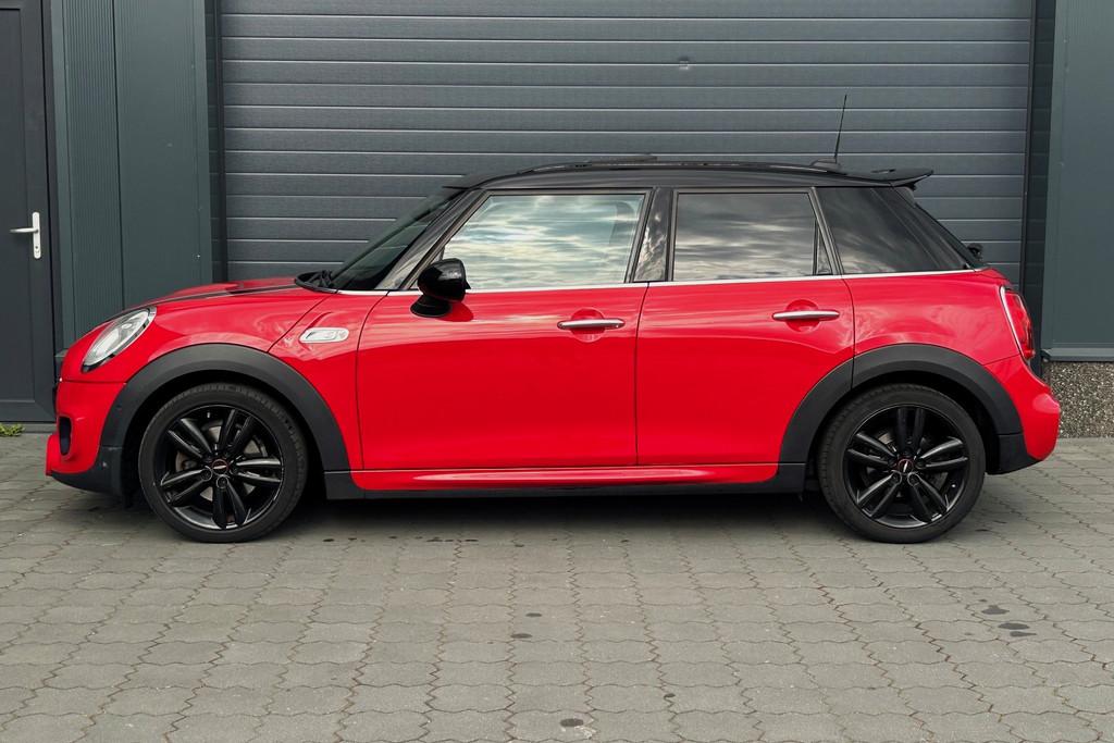 MINI Mini 2.0 Cooper S Chili Serious Business JCW Pakket PAN, Auto's, 1998 cc, Met garantie (alle), Leder en Stof, Bedrijf