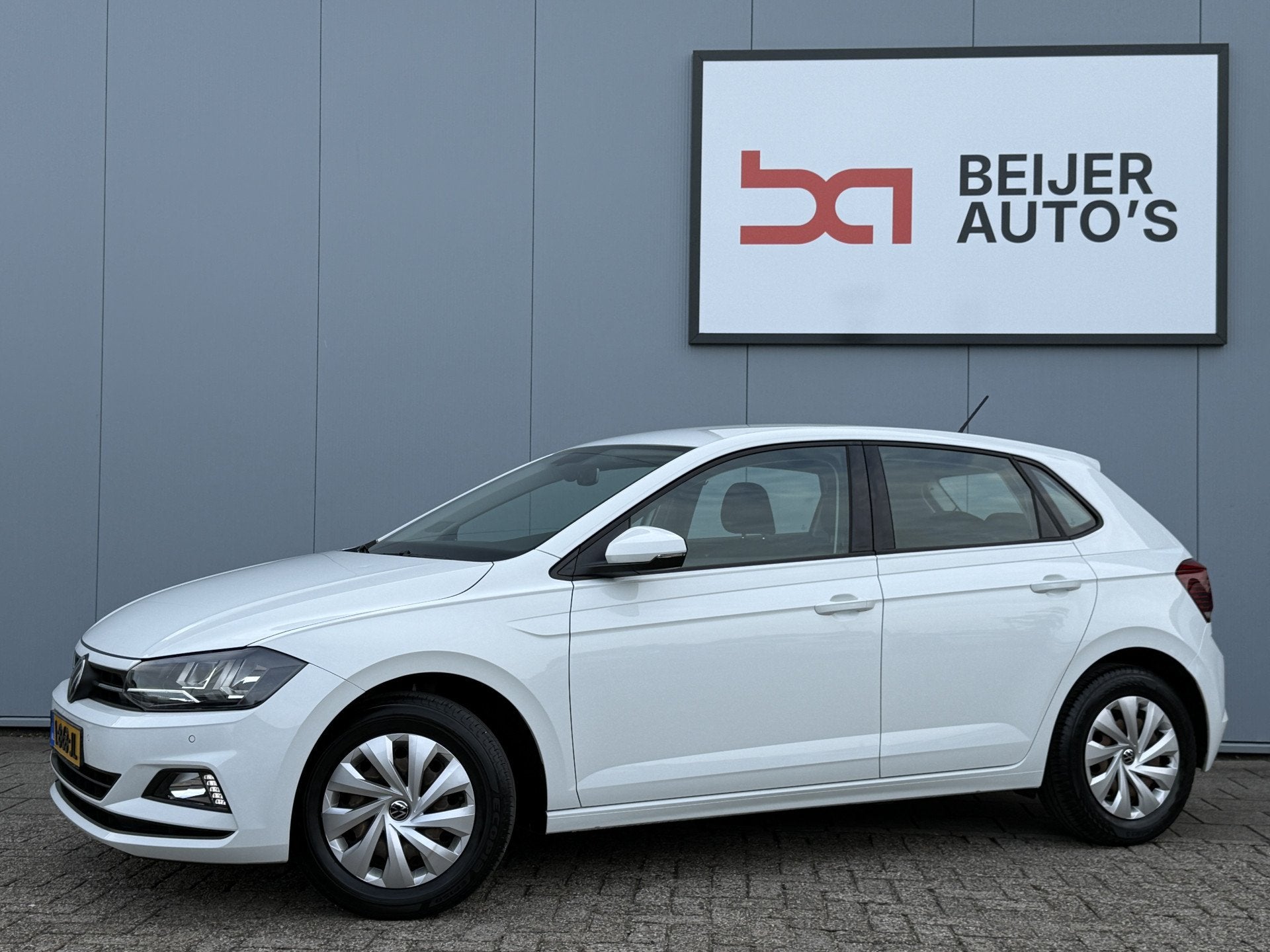 Volkswagen Polo 1.0 TSI Comfortline Business Automaat/Apple, Stof, Gebruikt, Euro 6, 1096 kg