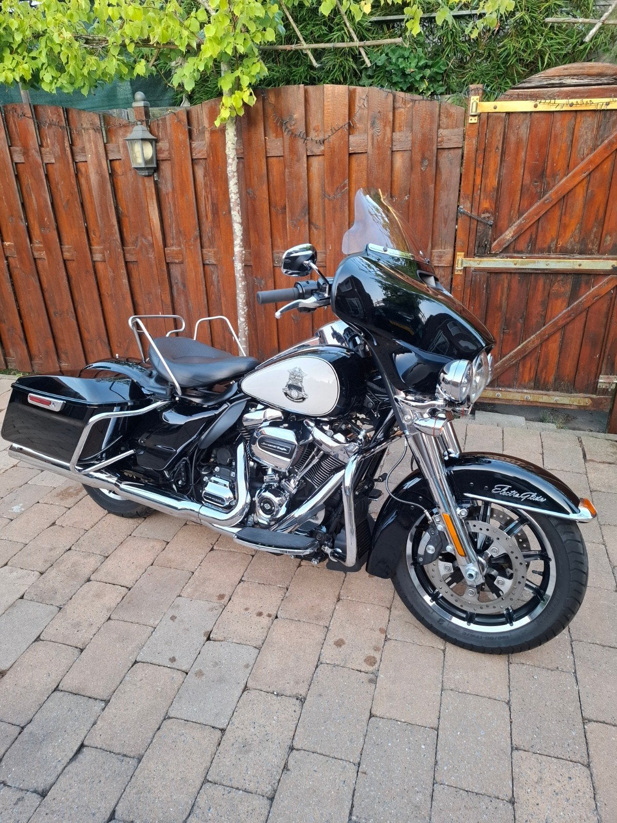 HAREY DAVIDSON ELECTRA GLIDE M8 5HD  bj 2019 24350km z.g.a.n, Motoren, 2 cilinders, 1745 cc, Particulier, Meer dan 35 kW