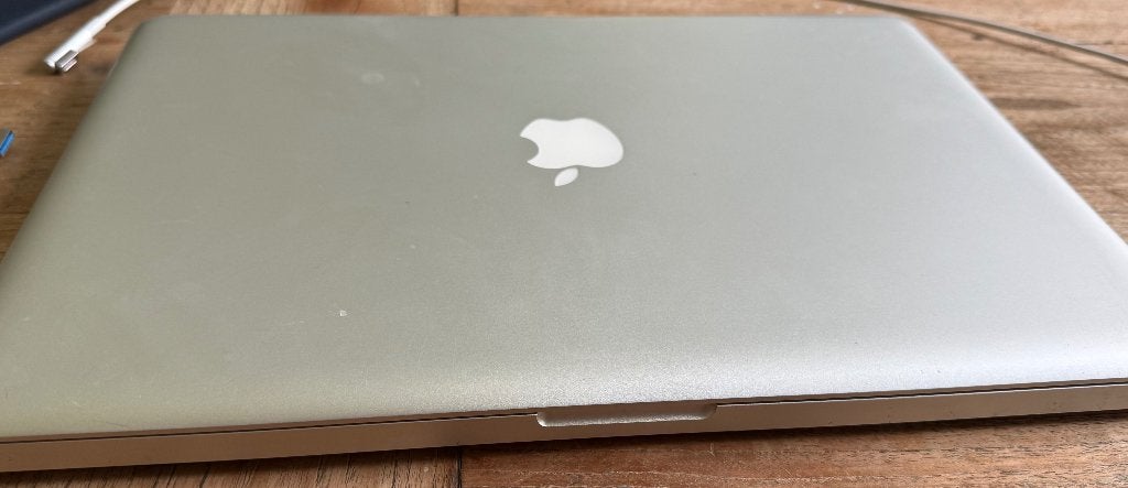 Apple MacBook Pro 15" – i7 / 8GB / 256GB SSD, Gebruikt, 256 GB, 2 tot 3 Ghz, 8 GB