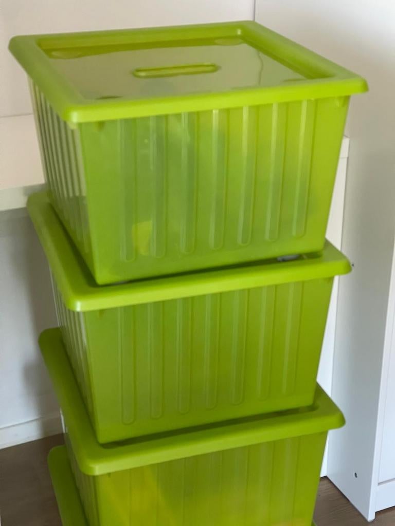 IKEA kinder opbergboxen bakken met wieltjes, Gebruikt, Minder dan 50 cm, Ophalen of Verzenden, Minder dan 50 cm