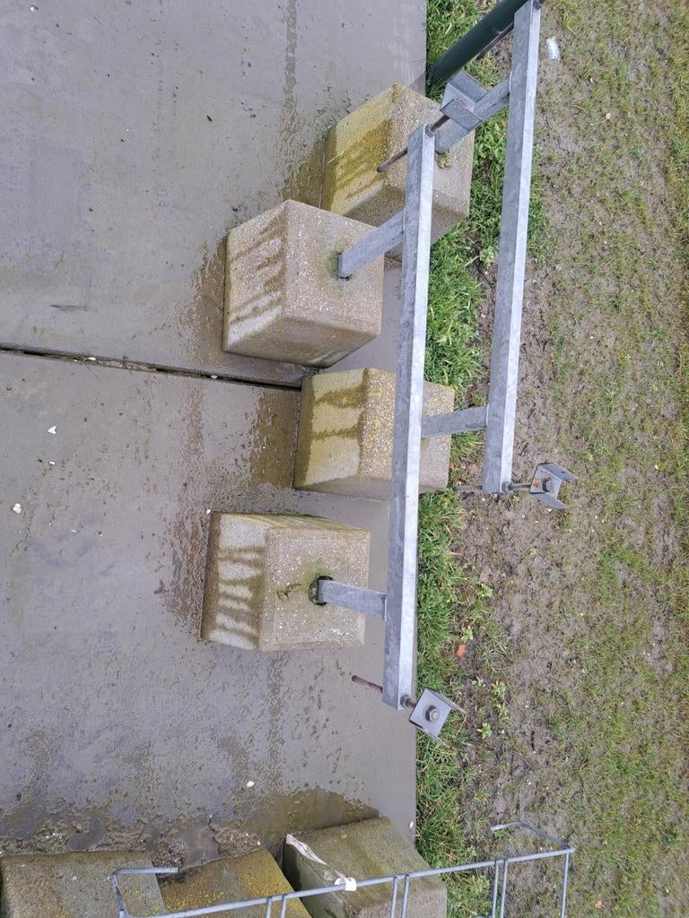 Betonenpoeren te koop, Ophalen