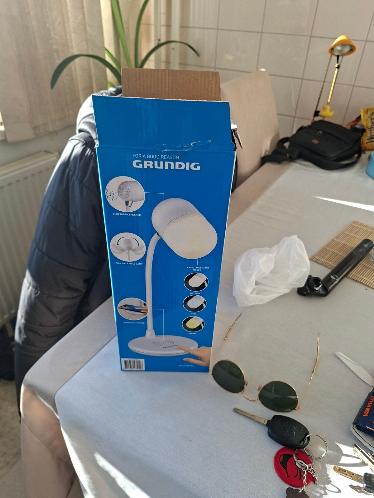 lampje met Bluetooth box en oplader, Ophalen of Verzenden