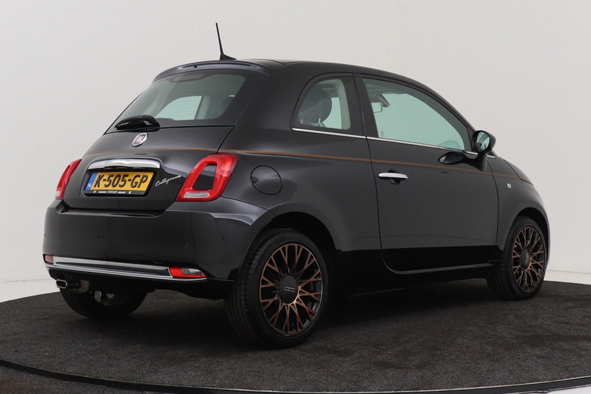 Fiat 500 1.2 Collezione | CarPlay | Panoramadak | 80000 KM !, Auto's, Fiat, Voorwielaandrijving, Gebruikt, 4 cilinders, 4 stoelen