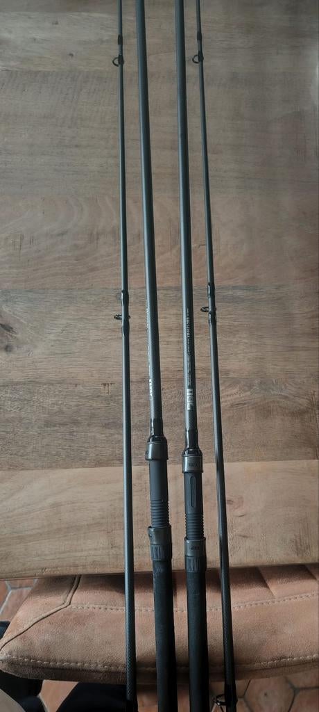 Daiwa Emblem karperhengels 11ft 3.25 lb - 2 stuks, Watersport en Boten, Ophalen