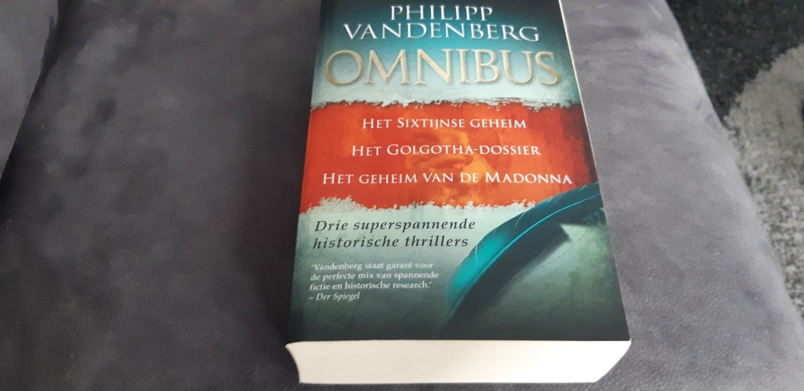 Philipp Vandenberg - Vandenberg-omnibus, Boeken, Ophalen of Verzenden, Zo goed als nieuw, Philipp Vandenberg