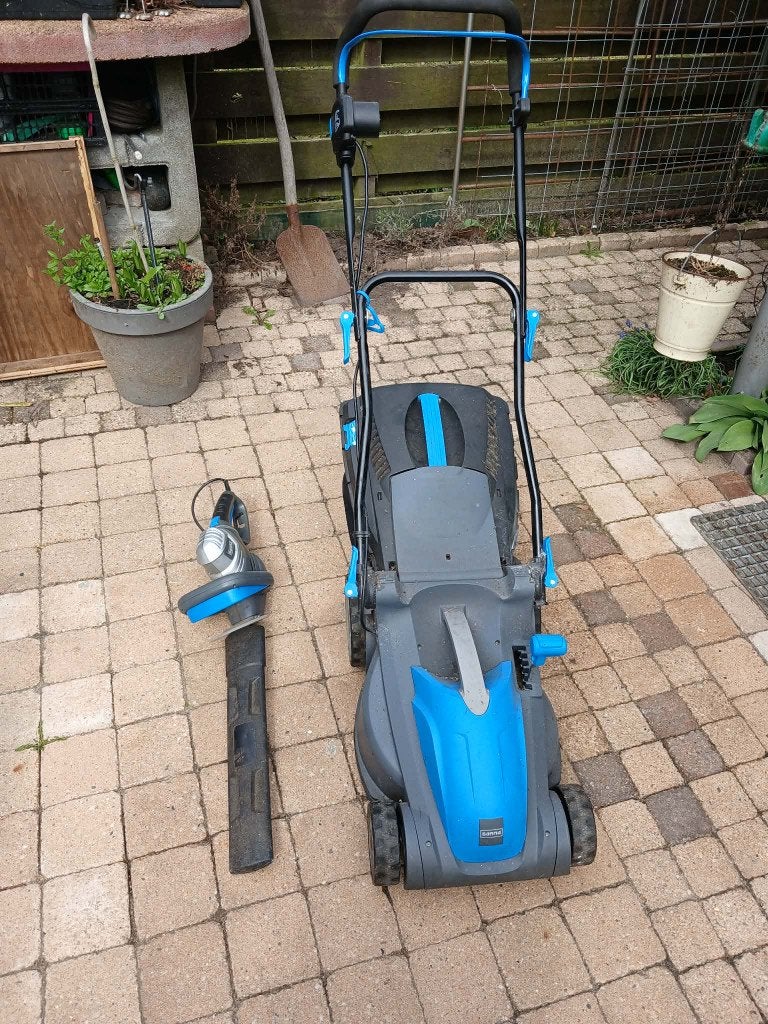 elektrische grasmaaier en heggenschaar Gamma, Tuin en Terras, Grasmaaiers, Ophalen, Gebruikt, Elektrische grasmaaier, Opvangbak