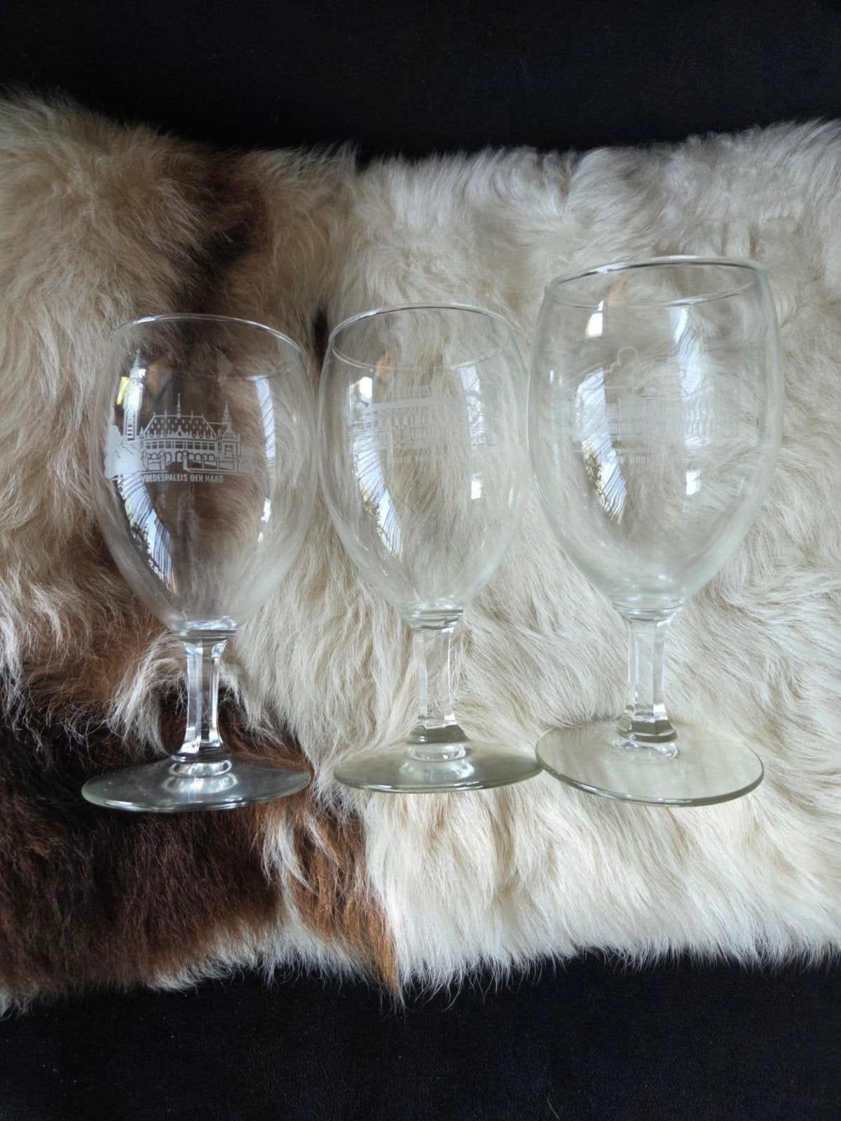 Set van 3 glazen met Nederlandse paleizen, Antiek en Kunst, Antiek | Glas en Kristal, Ophalen of Verzenden