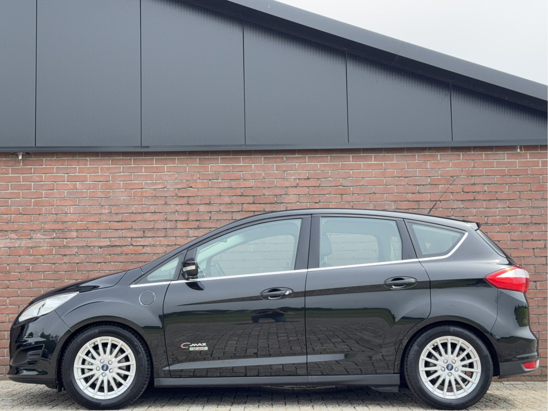 Ford C-MAX 2.0 PLUG-IN HYBRID TITANIUM PLUS | NL-AUTO!, Auto's, Gebruikt, 4 cilinders, 7 kWh, Zwart