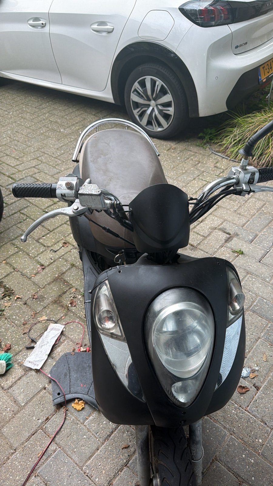 Sym mil 2010 opknapper, Fietsen en Brommers, Gebruikt, Maximaal 45 km/u, Benzine, Ophalen