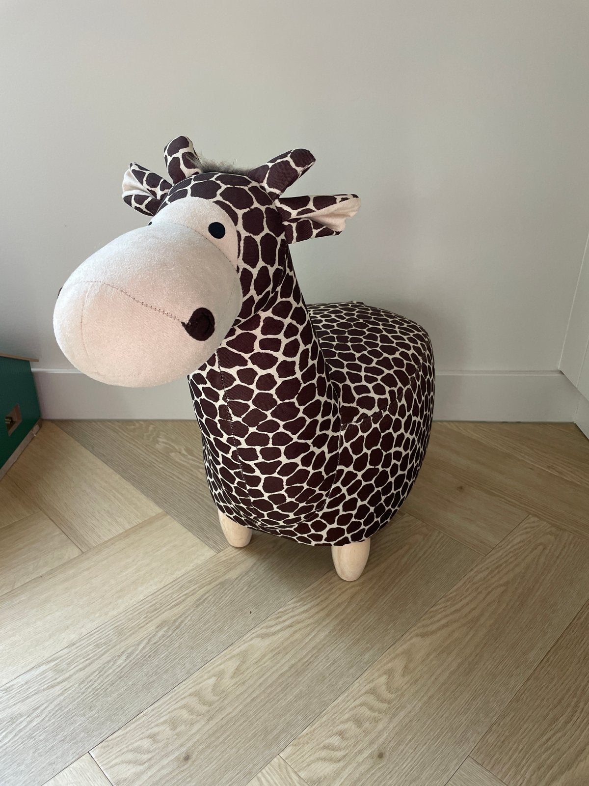 Leuke Giraffe Poef / Voetenbankje voor Kinderkamer, Ophalen of Verzenden, Gebruikt, Stoel