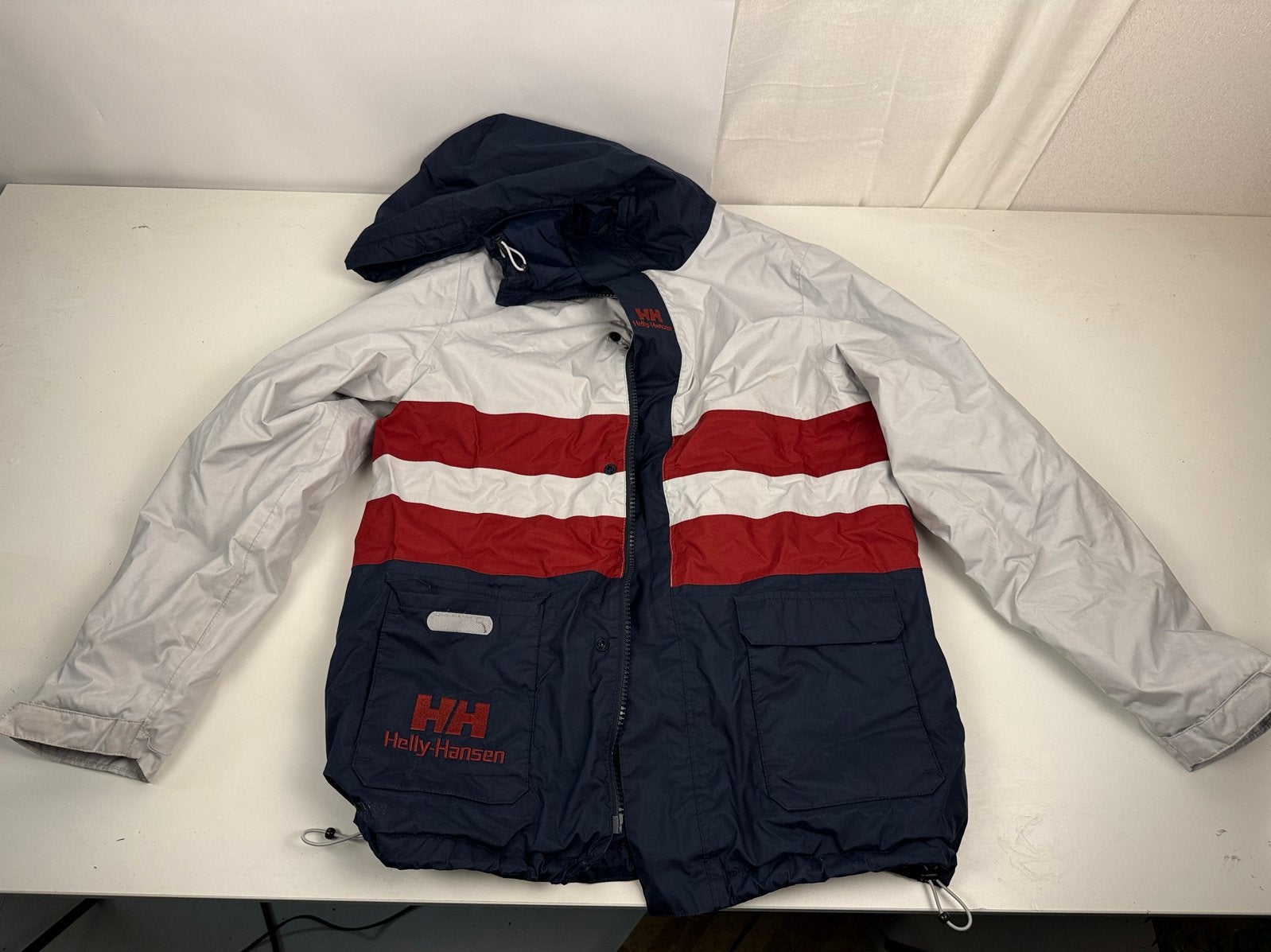 Helly Hansen Zeiljack Maat S/P - Blauw, Rood, Wit, Ophalen of Verzenden, Gedragen, Maat 46 (S) of kleiner, Meerkleurig