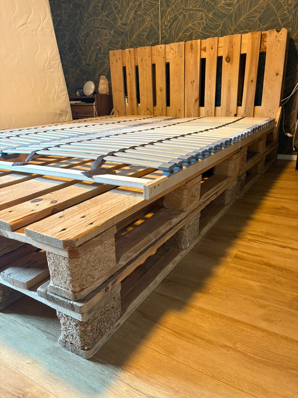 8 Europallets, Ophalen, Zo goed als nieuw, 50 mm of meer, Pallet