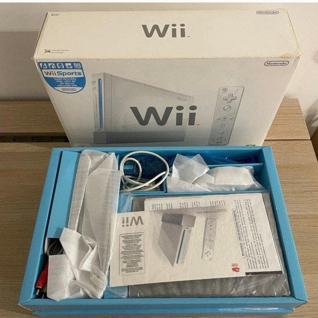 Wii console met controllers, kabels en nunchucks, Ophalen of Verzenden, Gebruikt, Met 2 controllers