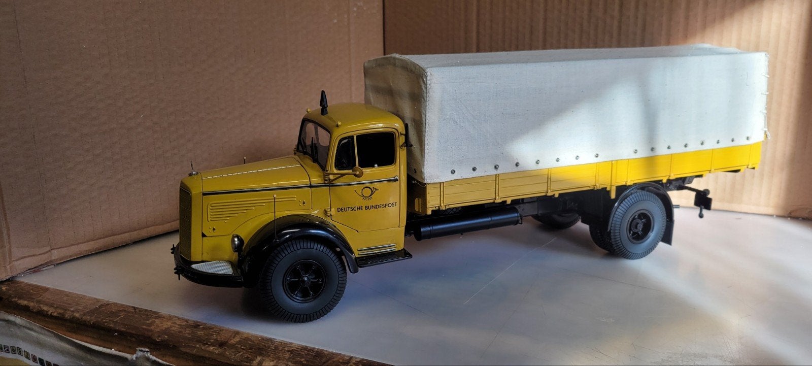 Minichamps Mercedes L6600 Deutsche Bundespost, Hobby en Vrije tijd, Ophalen of Verzenden, Gebruikt, Overige typen, MiniChamps