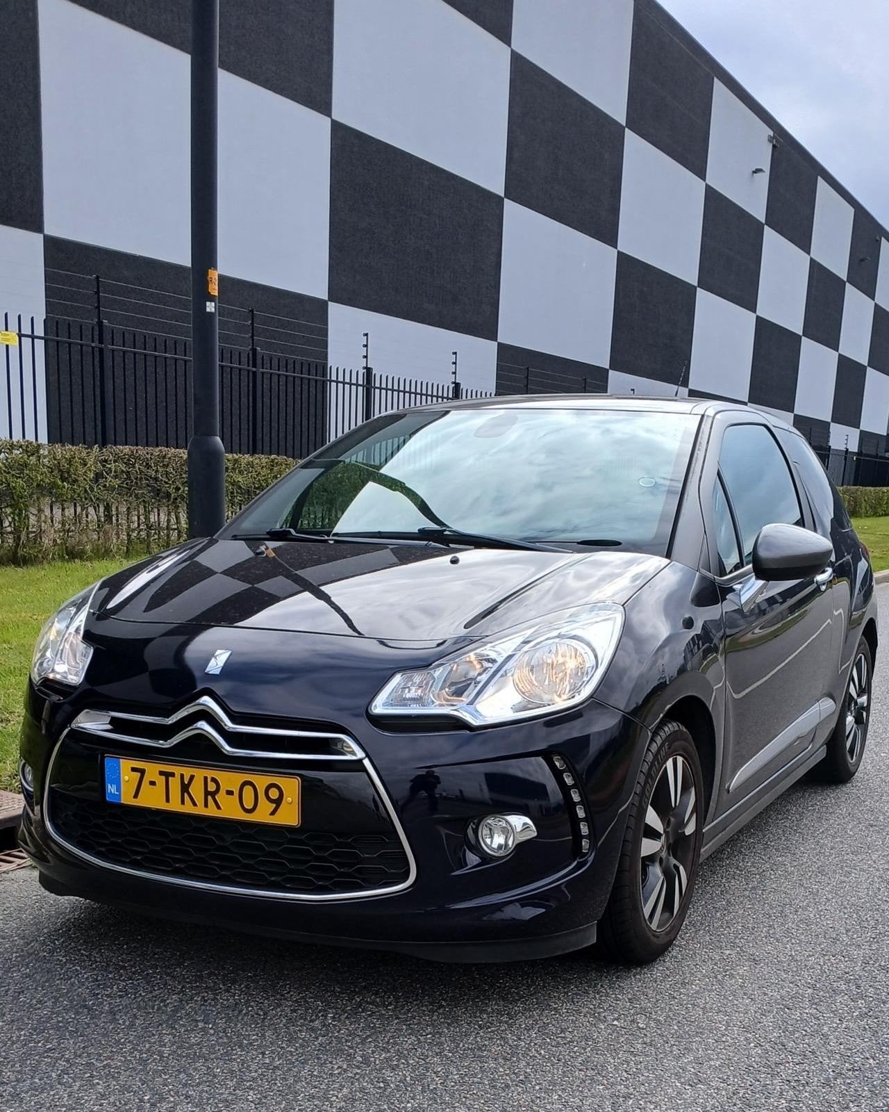 Citroën DS3 1.2 -2014 Blauw nieuwe distributieriem 137 dkm, Auto's, Voorwielaandrijving, 31 €/maand, 1199 cc, Blauw