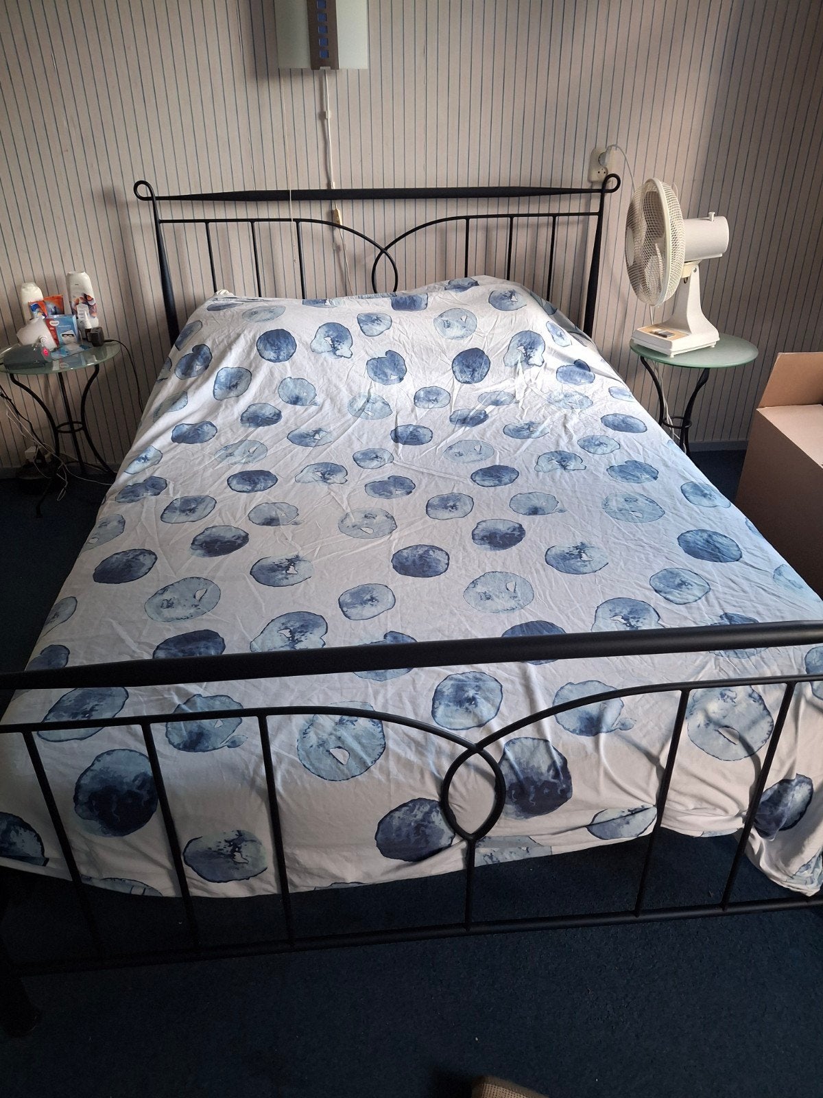 Bedframe zwart, BESCHIKBAAR TOT 21-09, Huis en Inrichting, Ophalen, Gebruikt, Tweepersoons, 140 cm