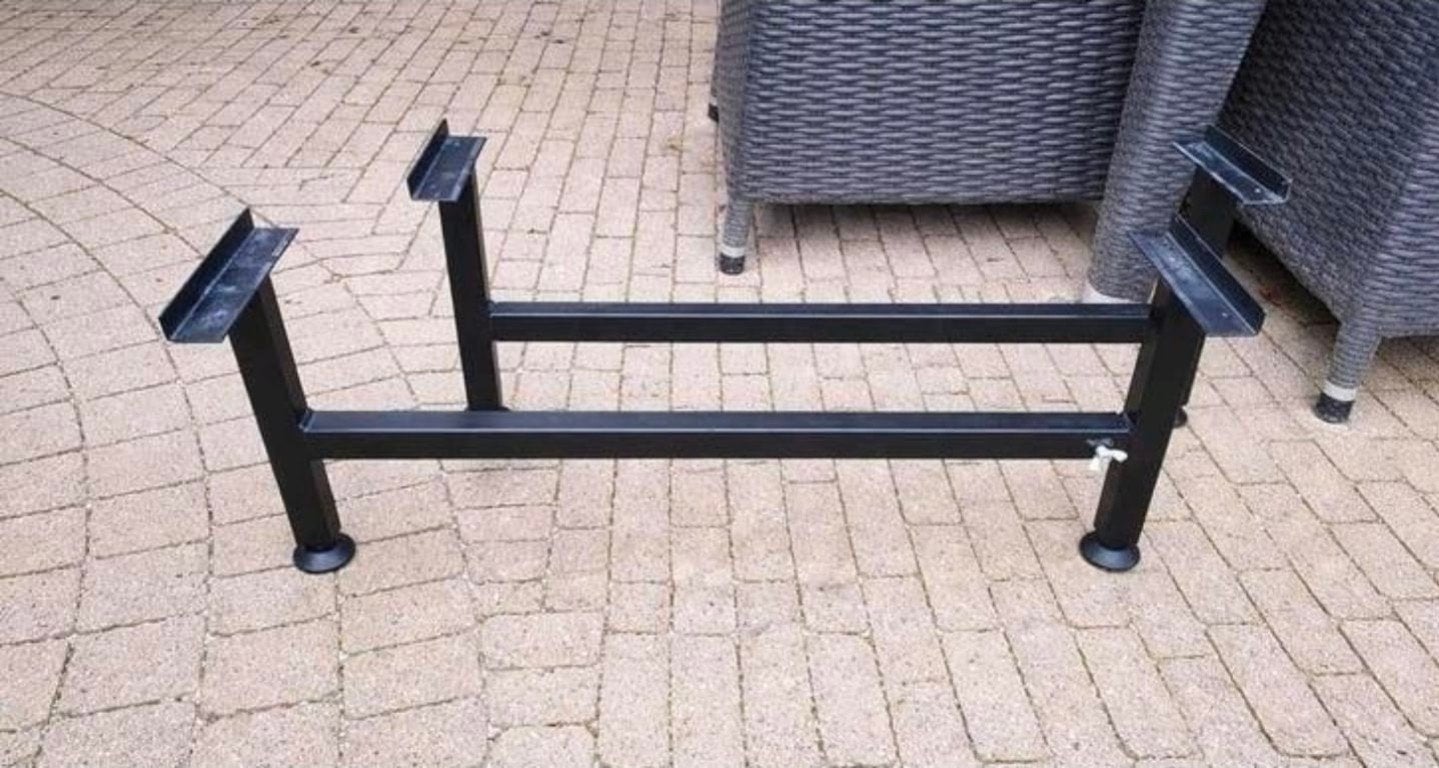 Zwart metalen potenset voor uitschuifbaar bed, Ophalen, Gebruikt
