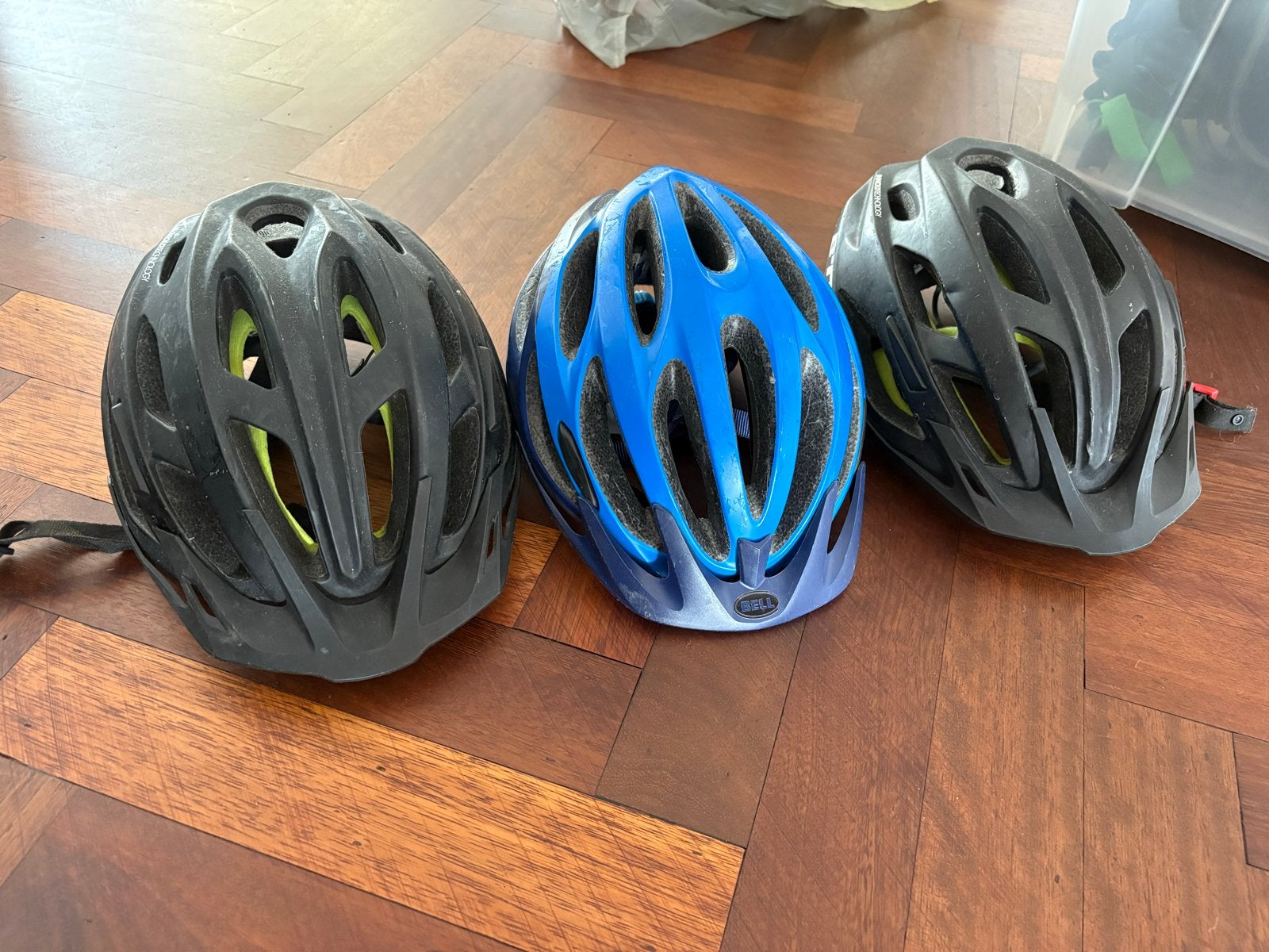 Fietshelmen: B'Twin en Bell - Diverse maten, Ophalen of Verzenden, Gebruikt, Overige maten, Heer of Dame