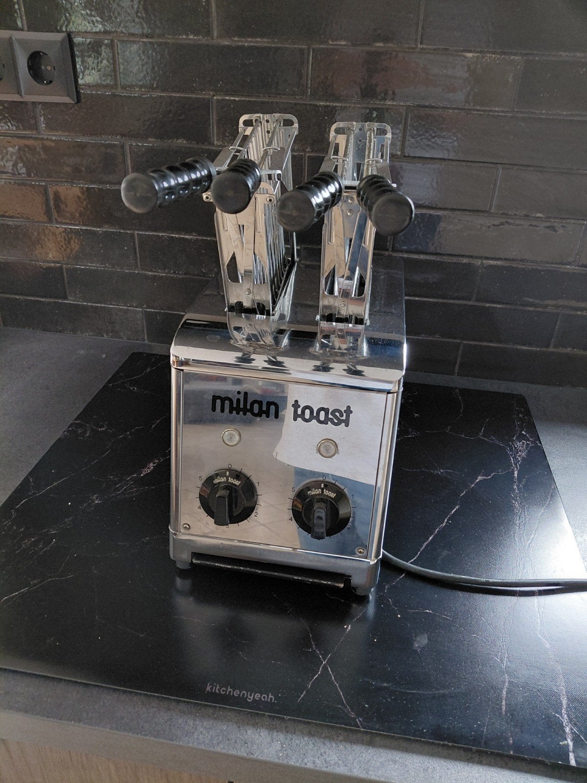 Milan Toast Professioneel, Ophalen, Nieuw