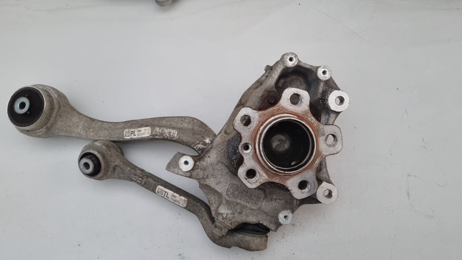 FUSEE MET DRAAGARM BMW 3-SERIE G20 G21 LINKS VOOR 689466102/, Gebruikt, -, -, Ophalen of Verzenden