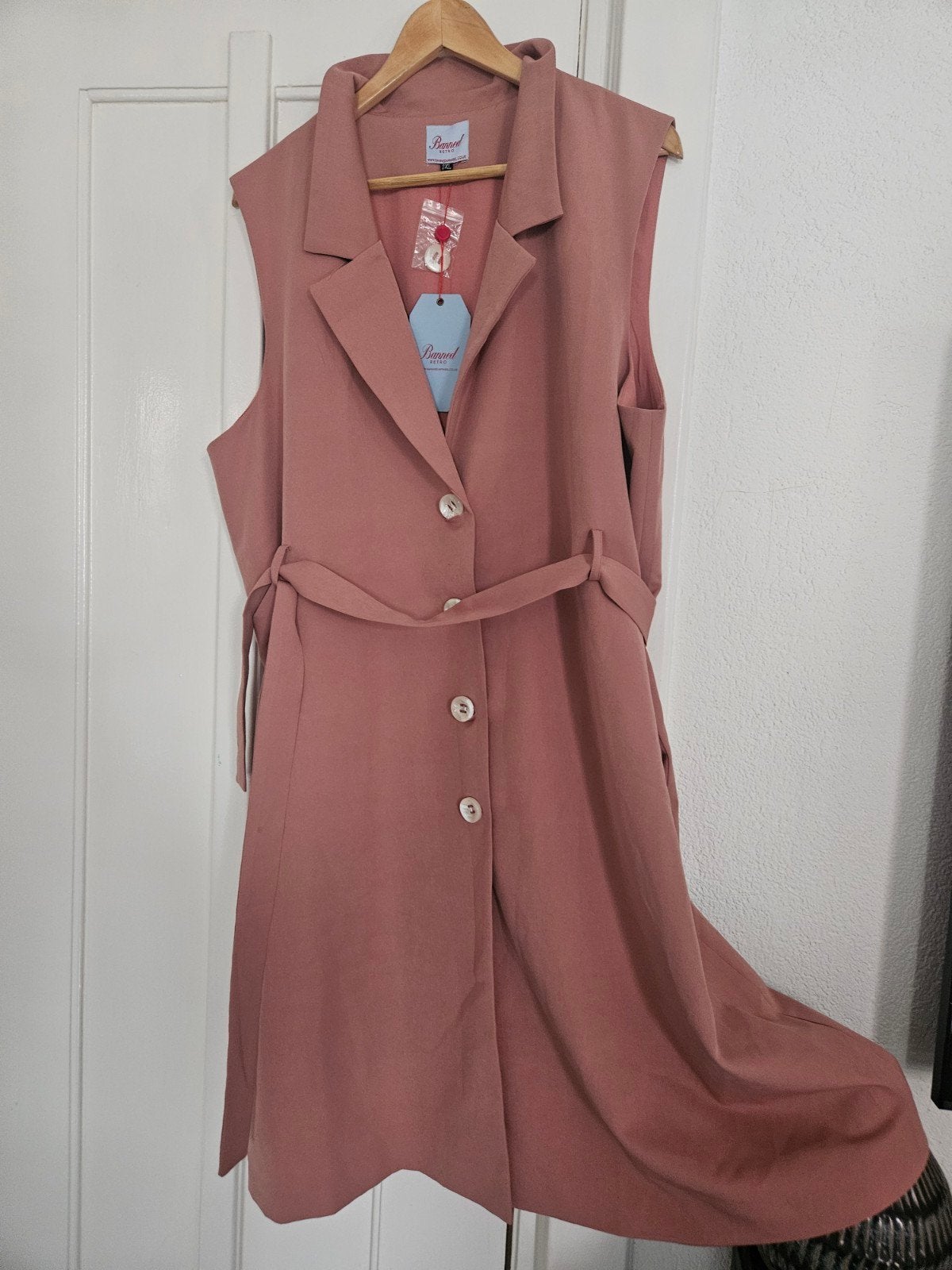 Banned doorknoopjurkje / mouwloos jasje met zakjes, Kleding | Dames, Verzenden, Maat 46/48 (XL) of groter, Nieuw, Knielengte