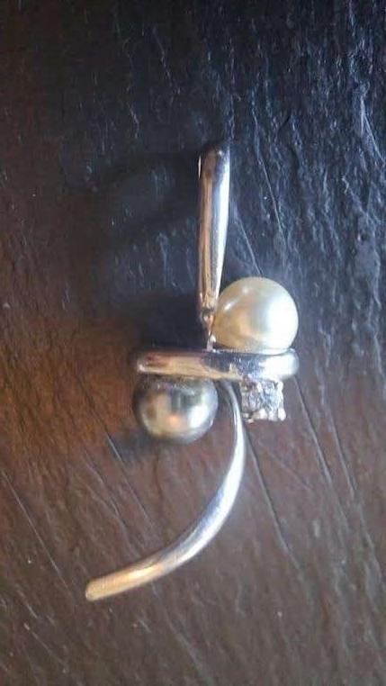 Sterling zilveren parelhanger met zirkonia, Overige voorstellingen, Ophalen of Verzenden, Zo goed als nieuw, Met parel