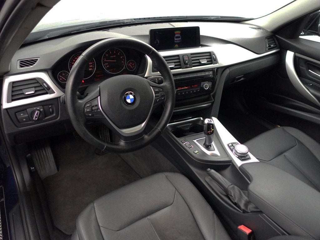 BMW 3-serie 320i M Sport Aut- Schuifdak, Xenon Led, Park Ass, Auto's, BMW, Achterwielaandrijving, Gebruikt, 4 cilinders, Met garantie (alle)