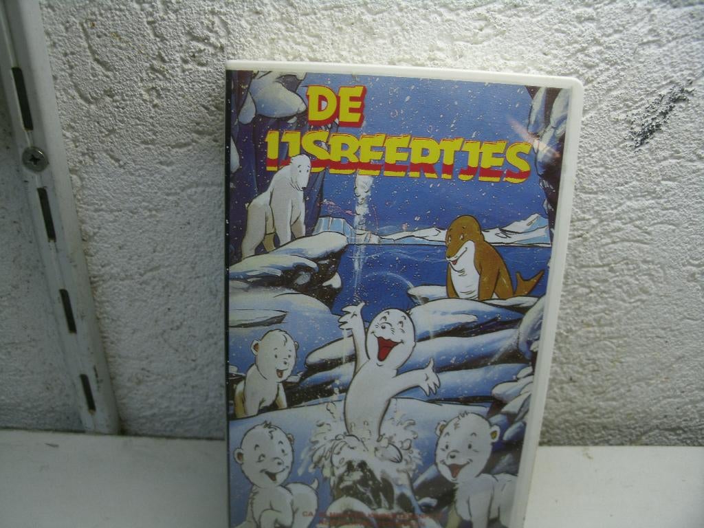 vhs 32a de ijsbeertjes, Alle leeftijden, Ophalen of Verzenden, Zo goed als nieuw