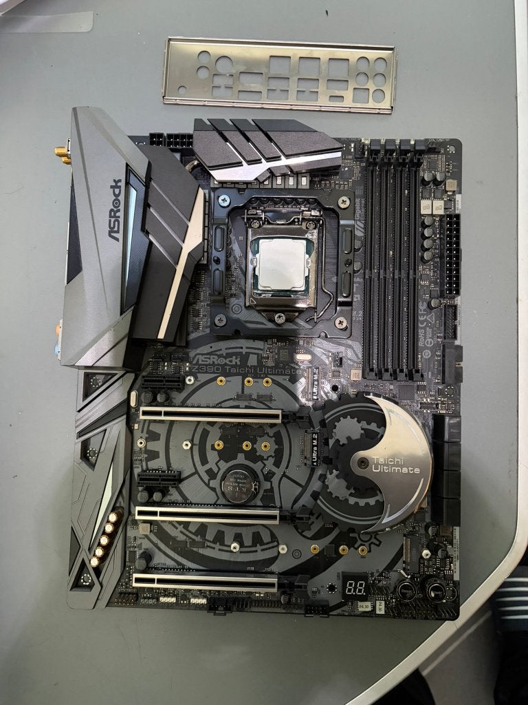 ASRock Z390 Taichi Ultimate Moederbord met Intel i3-8100, Computers en Software, Moederborden, Gebruikt, LGA 1151, DDR4, Ophalen of Verzenden