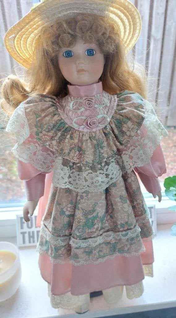 Leuke oude poppen., Ophalen of Verzenden, Zo goed als nieuw, Pop