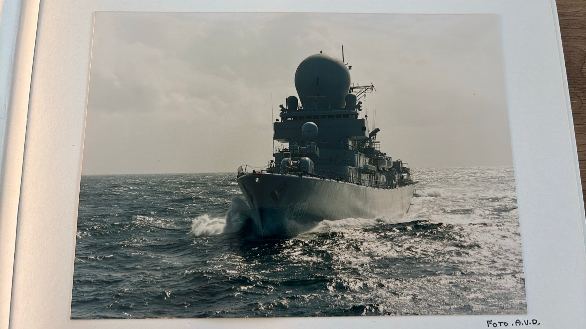 Uniek fotoalbum Hr.Ms. Tromp–Fairwind 1990 (Golfoorlog/Lynx), Verzamelen, Ophalen of Verzenden, Marine, Nederland, Foto of Poster