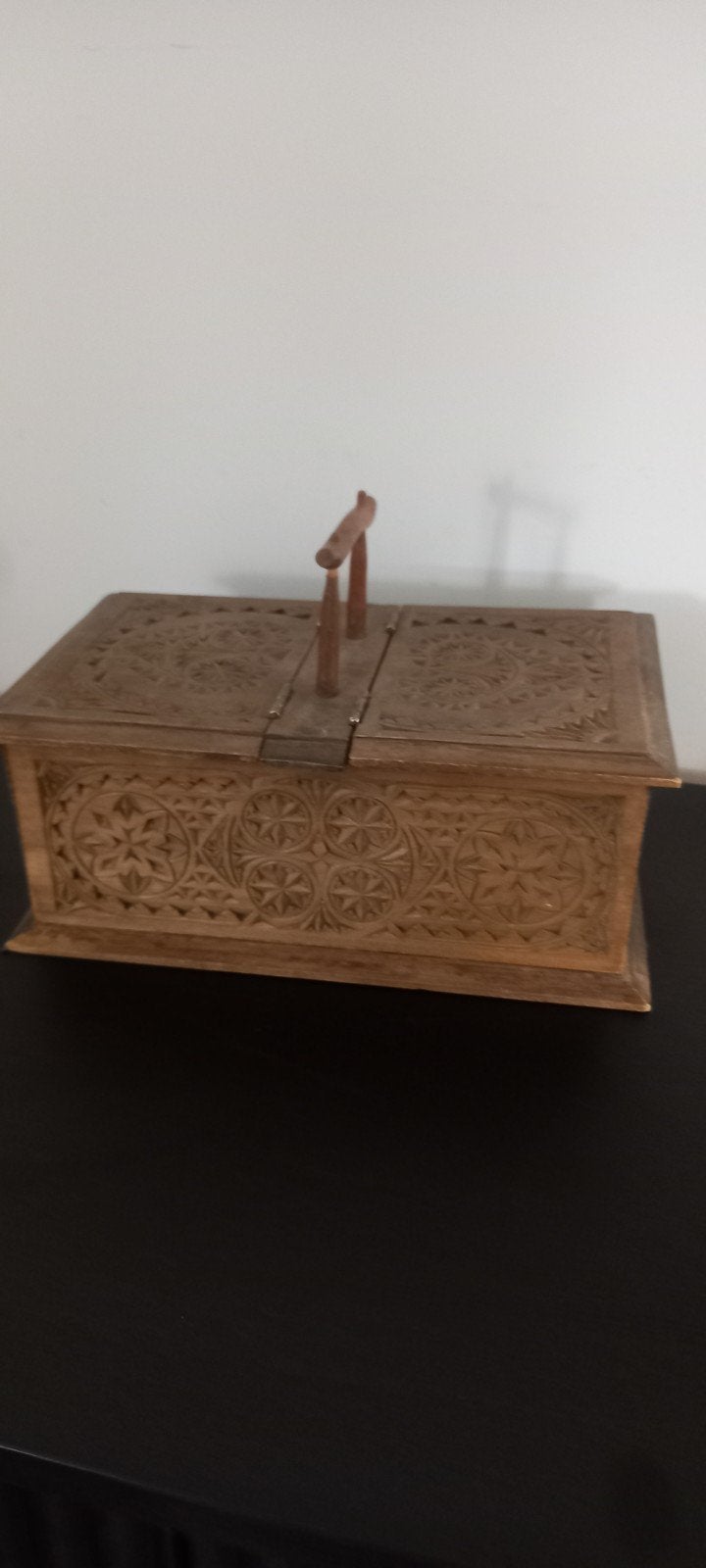Decoratief houten kistje met handvat, Ophalen of Verzenden, Gebruikt