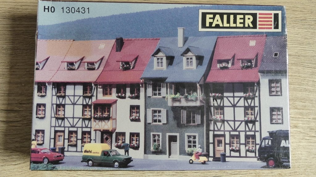 Faller 1:87 H0 NIEUW bouwpakket 2 reliëfhuizen ovp 130431, Overige merken, Brug, Tunnel of Gebouw, Nieuw, Ophalen of Verzenden