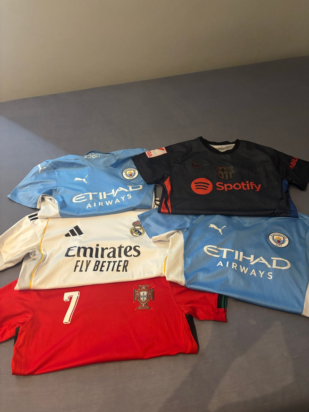Voetbalshirts: Real Madrid, Barcelona, Man City, Portugal, Maat M, Ophalen, Zo goed als nieuw, Shirt