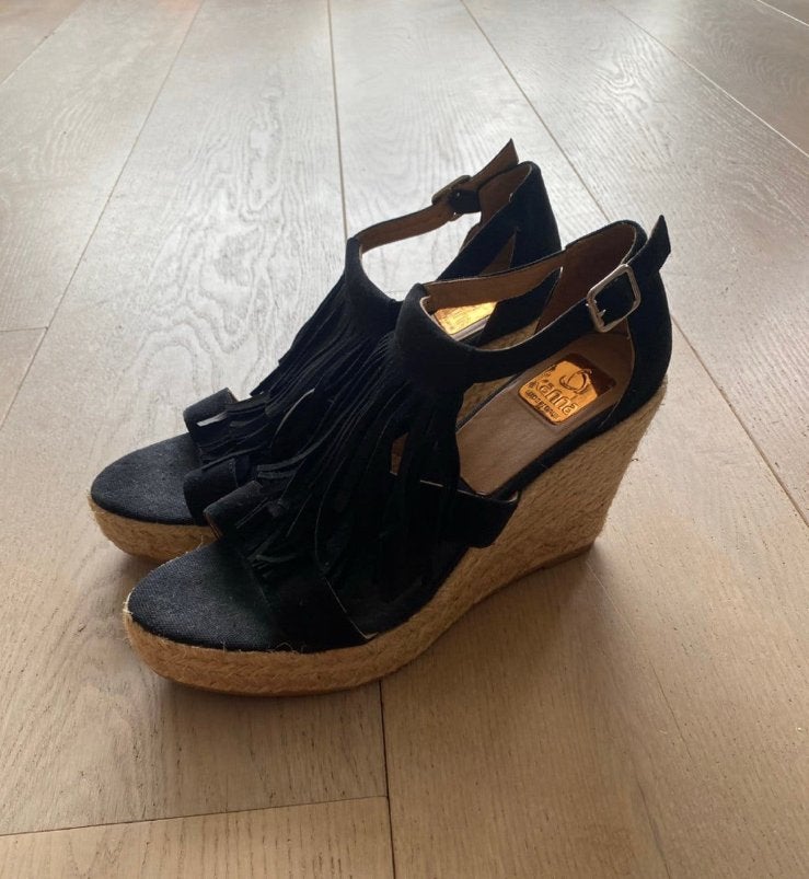 Kanna 39 nieuwstaat sleehak, Kleding | Dames, Zwart, Zo goed als nieuw, Sandalen of Muiltjes, Ophalen of Verzenden