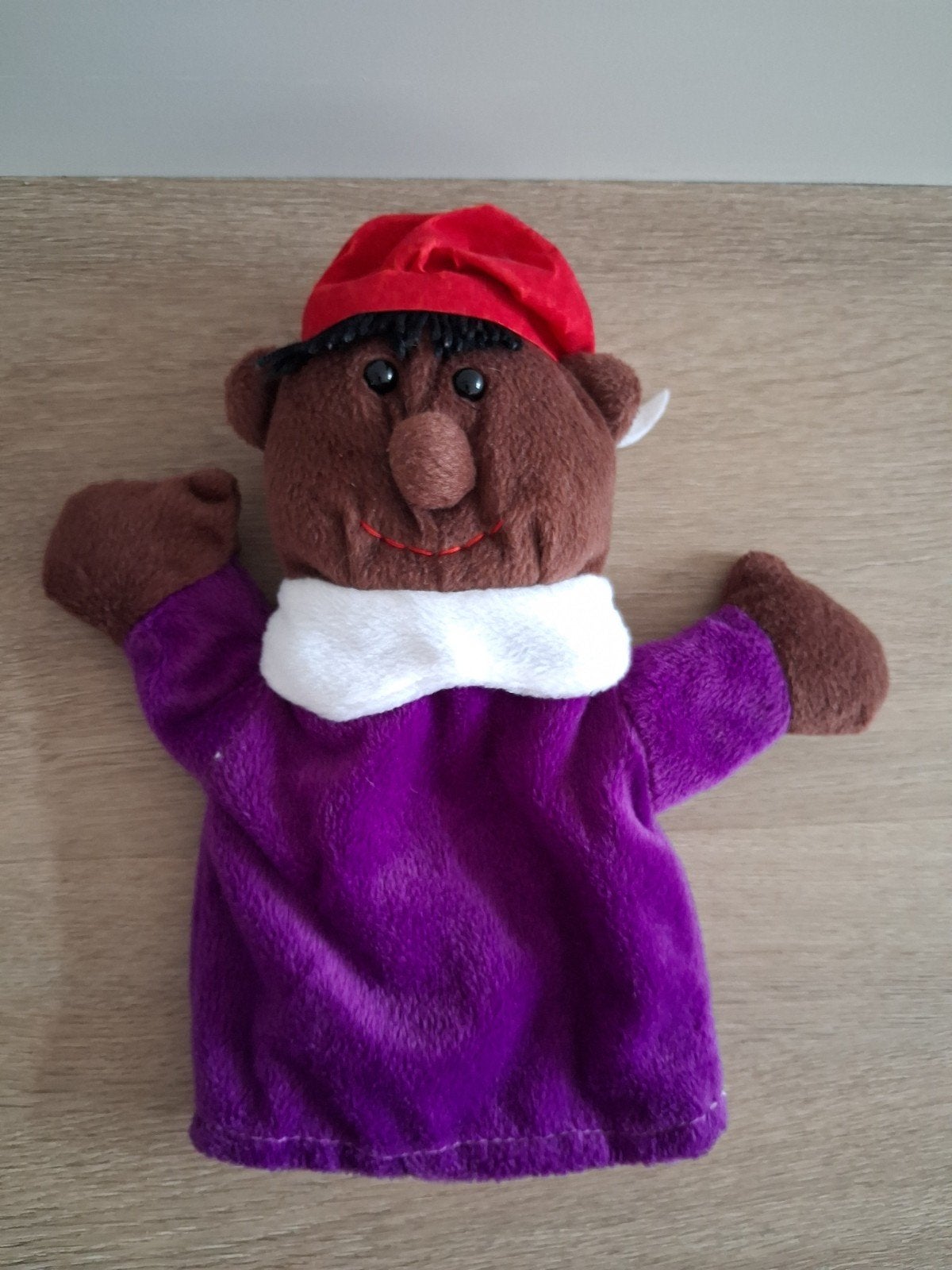 Handpop knuffel piet paars rode muts L144, Ophalen of Verzenden, Zo goed als nieuw, Overige typen