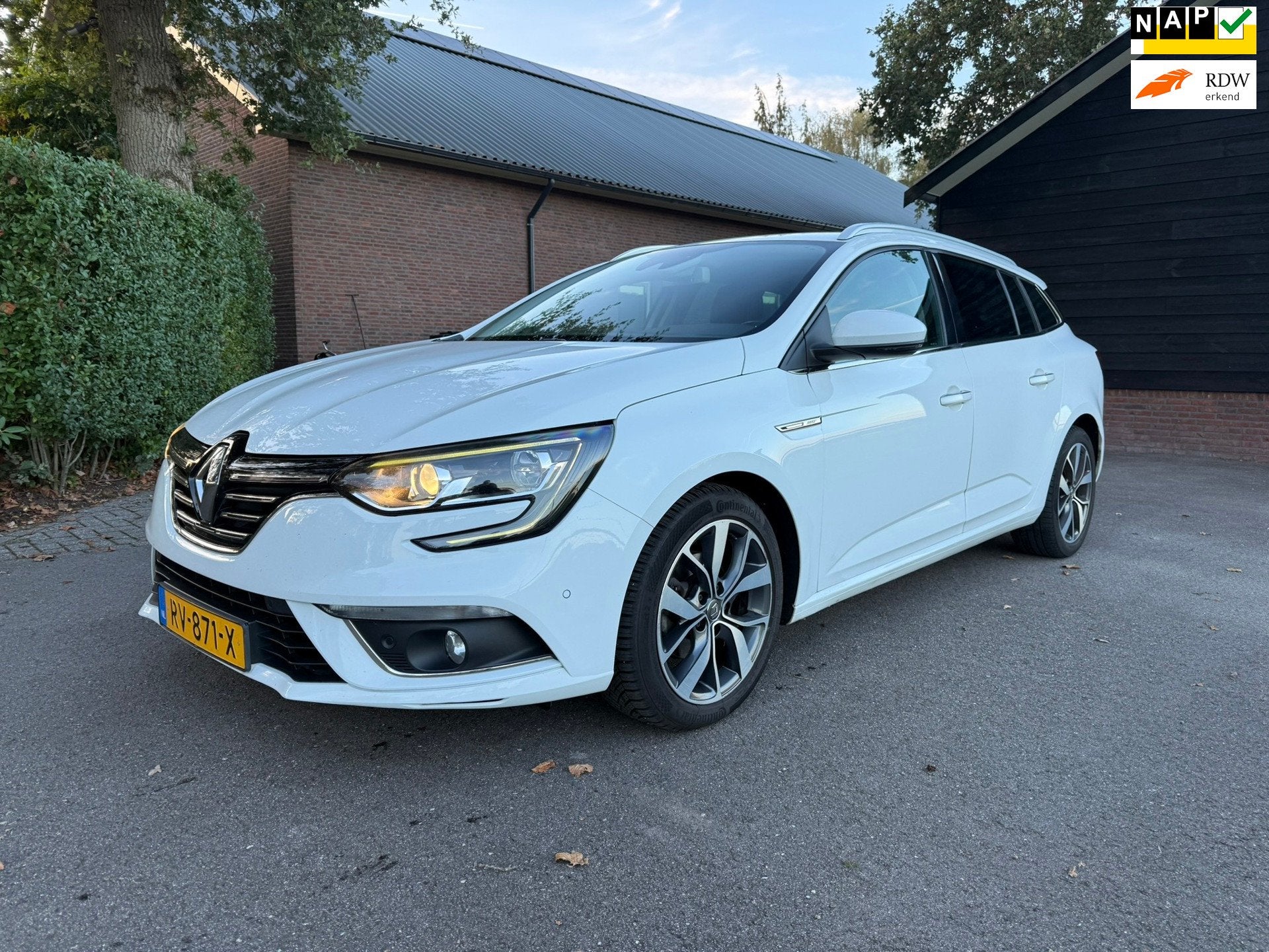 Renault Mégane Estate 1.5 dCi Bose (export), Gebruikt, Leder en Stof, Wit, Origineel Nederlands