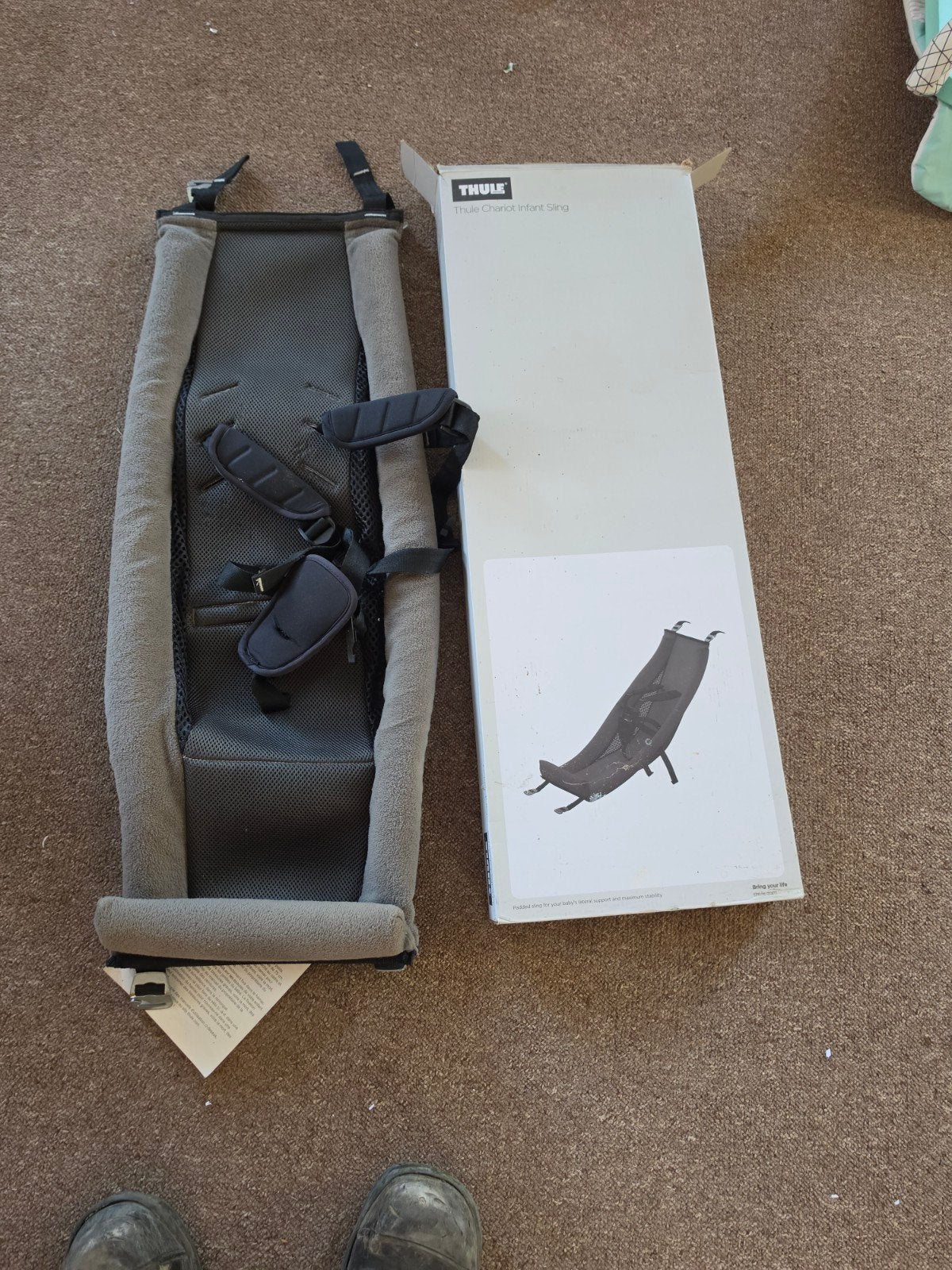 Thule Chariot Baby Sling - Comfortabel en Veilig, Overige merken, Ophalen of Verzenden, Zo goed als nieuw, Buik