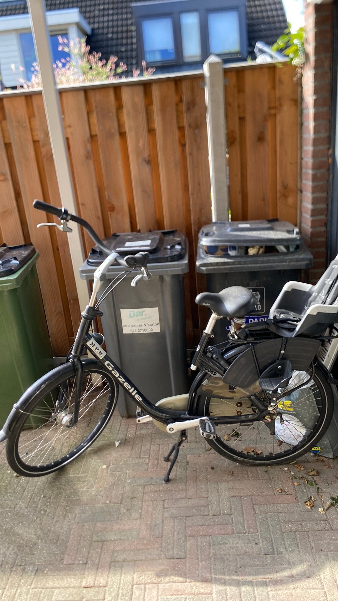 Omafiets opknappertje.   Verkochte, Fietsen en Brommers, Elektrische fietsen, Ophalen of Verzenden, Zo goed als nieuw, Minder dan 30 km per accu