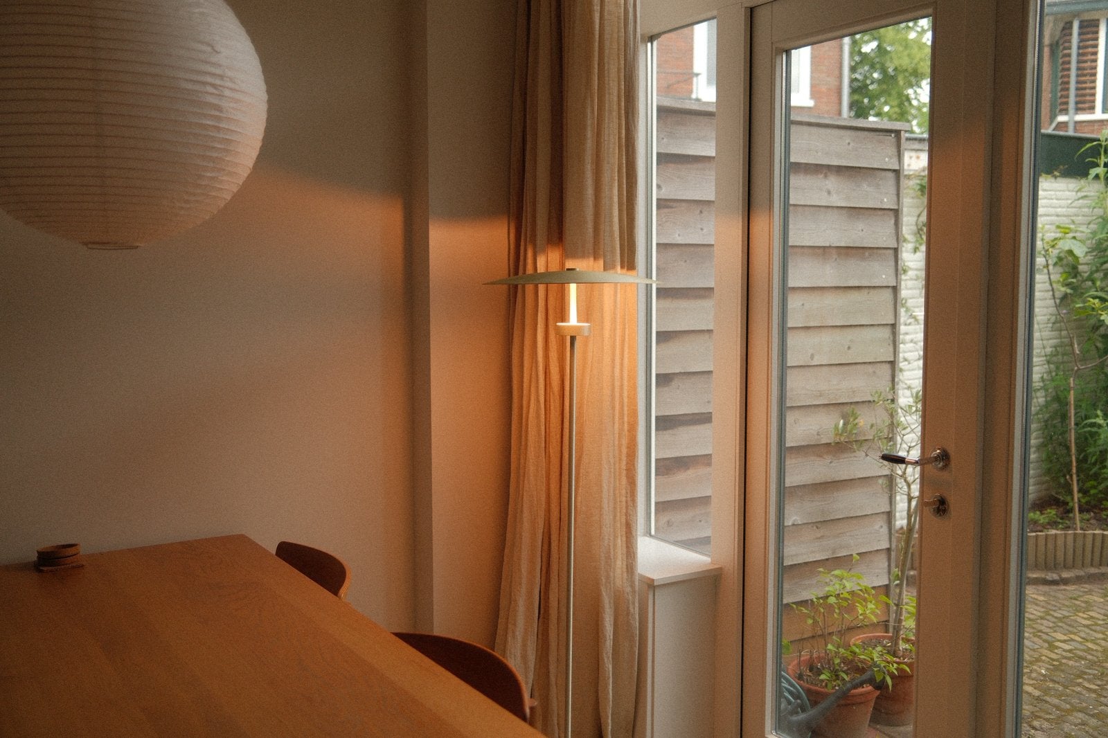 Bolia Reflection vloerlamp, Ophalen, 100 tot 150 cm, Scandinavisch, Zo goed als nieuw