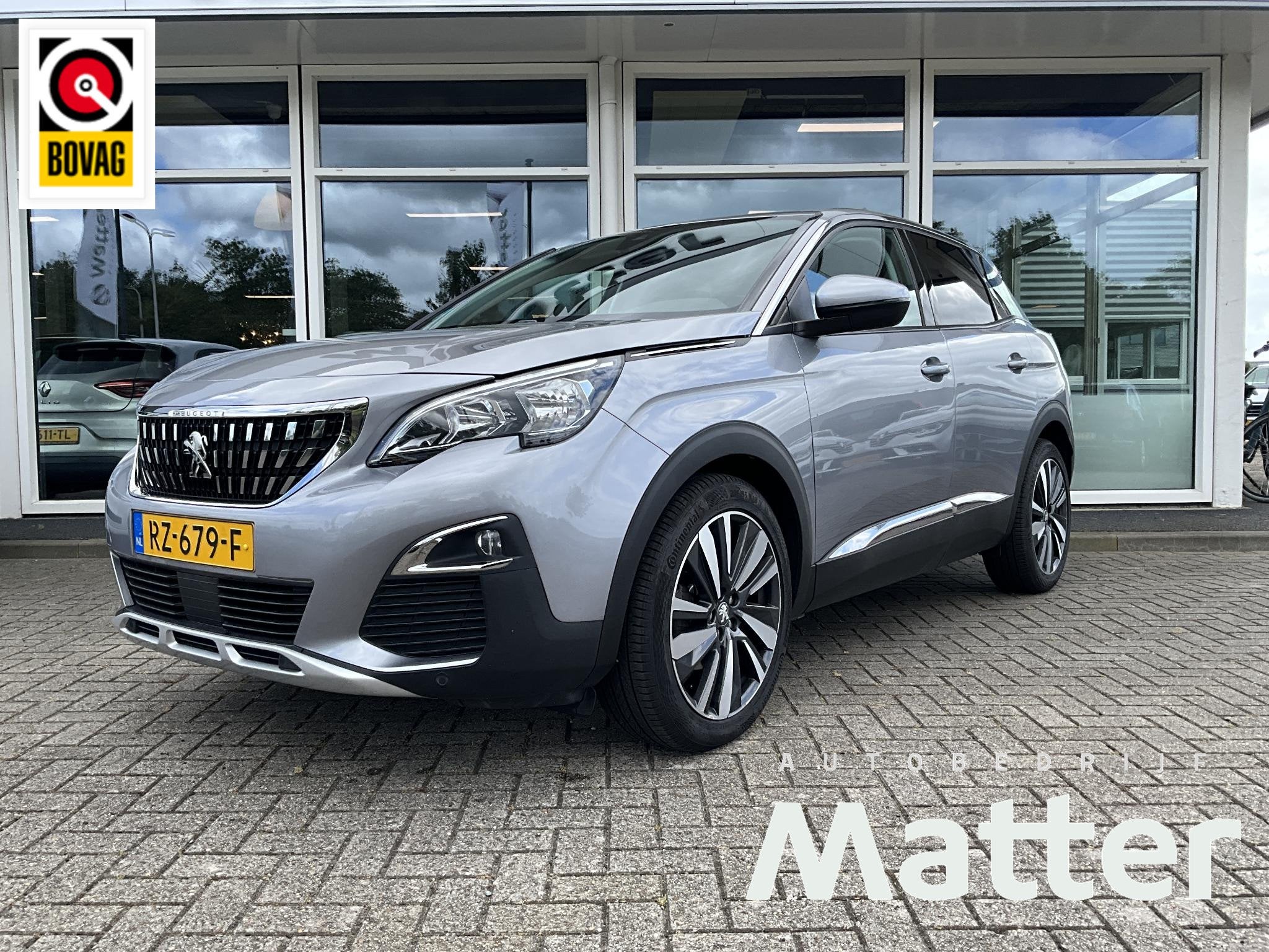 Peugeot 3008 1.2 PureTech Blue Lease Premium Trekhaak, Auto's, Peugeot, Gebruikt, 1199 cc, Leder en Stof, Origineel Nederlands