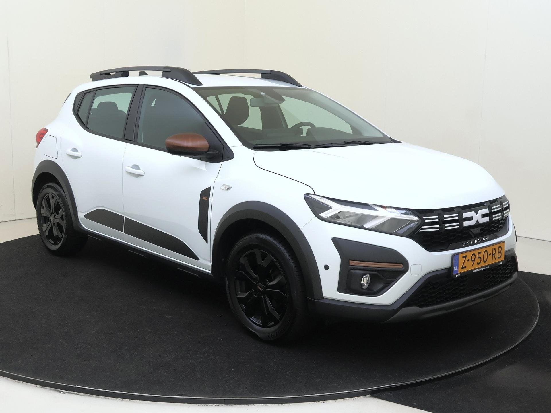 Dacia Sandero Stepway 1.0 TCe 100 ECO-G Extreme | airco auto, Auto's, Gebruikt, Euro 6, 610 kg, Wit