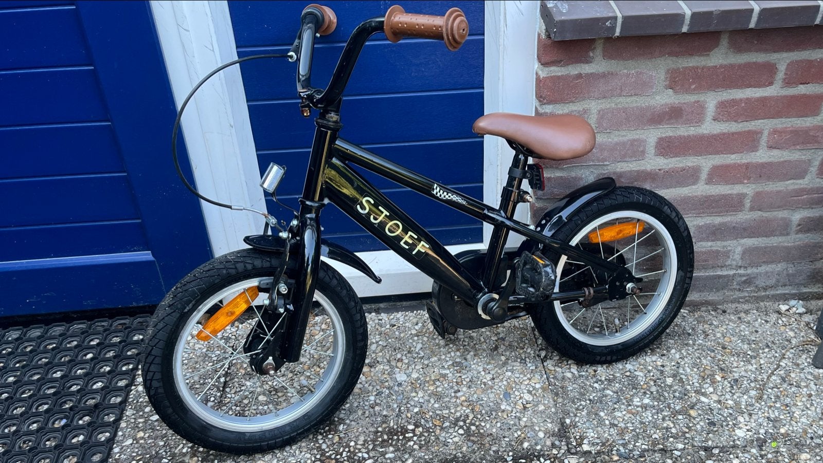 SJOEF kinderfiets 16 inch met zijwieltjes, Ophalen, Terugtraprem, Zijwieltjes, Gebruikt