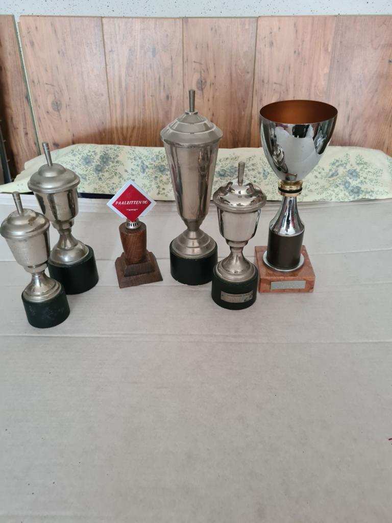 Hergebruik.5 vintage trofeeën en 1 aandenken, Ophalen of Verzenden, Gebruikt