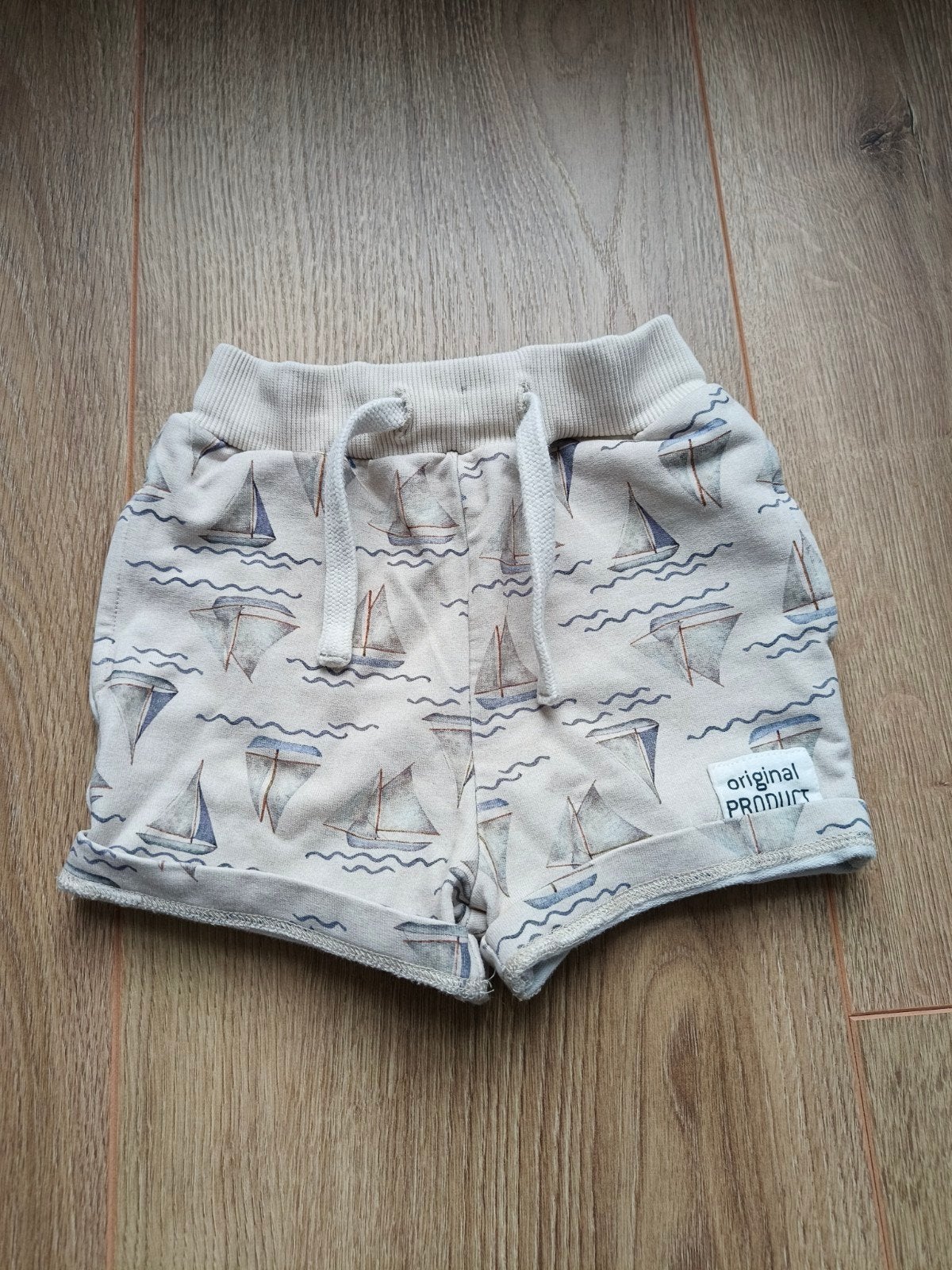 Korte broek Name it maat 80, Kinderen en Baby's, Babykleding | Maat 80, Gebruikt, Broekje, Ophalen of Verzenden, Name It